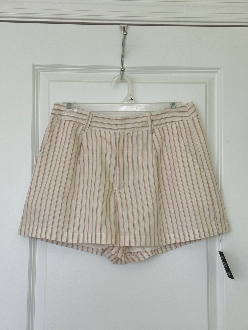 Lulus Danai Ivory Striped High-Rise Shorts (size M)